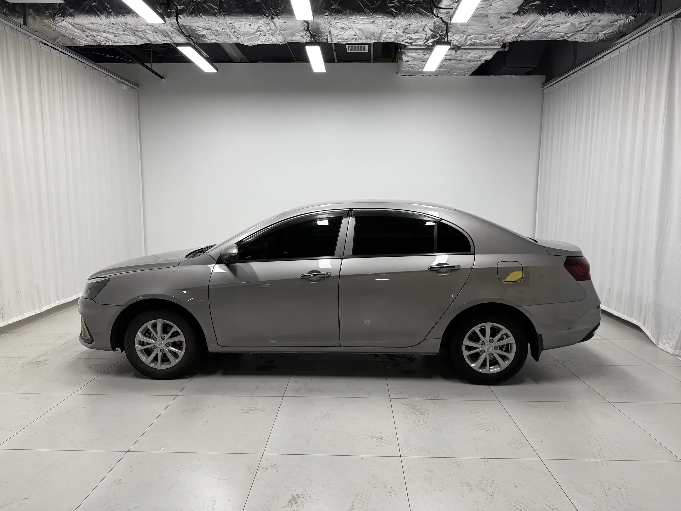 Geely emgrand