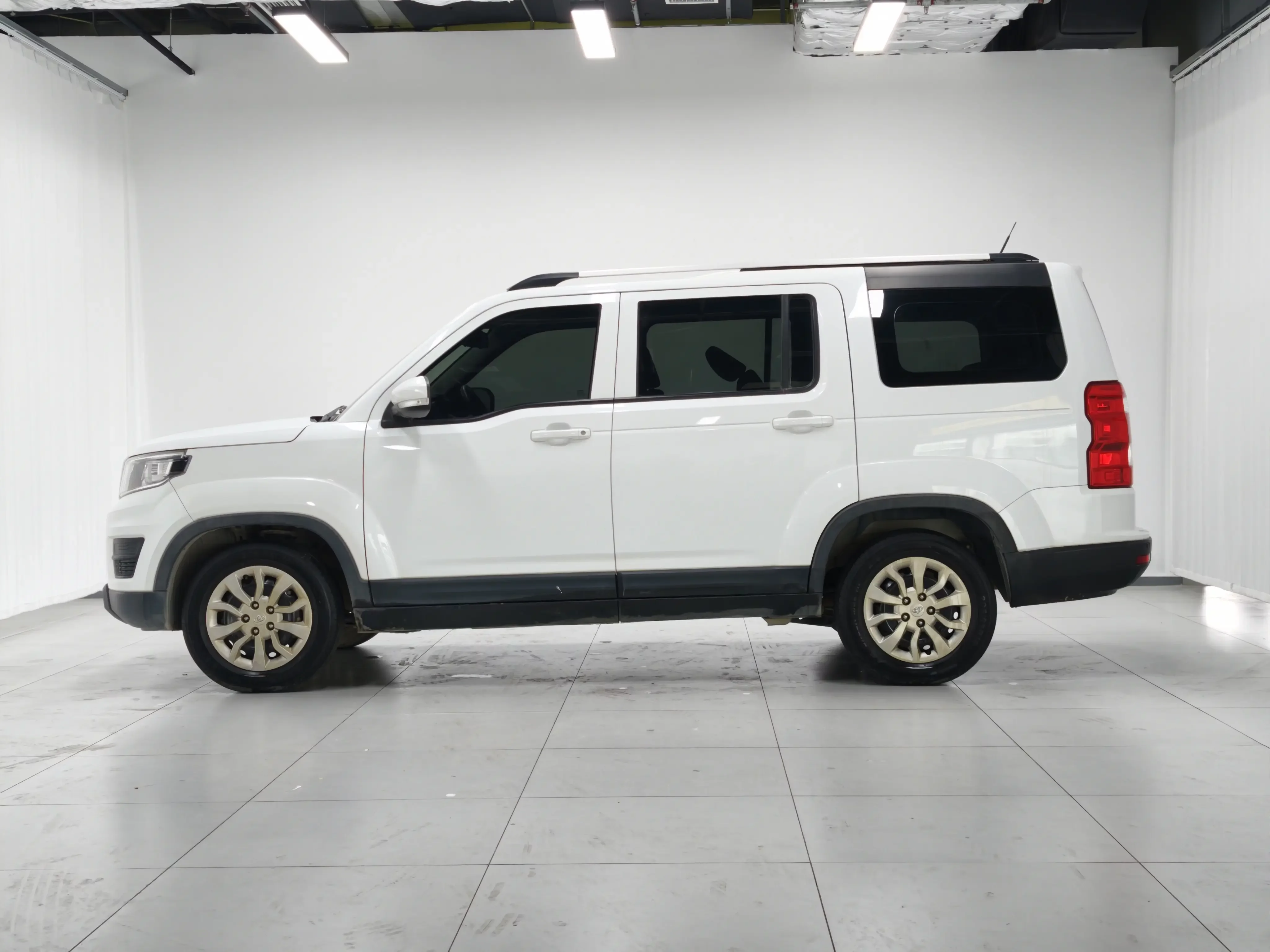 Oshan Changan Auchan X70A