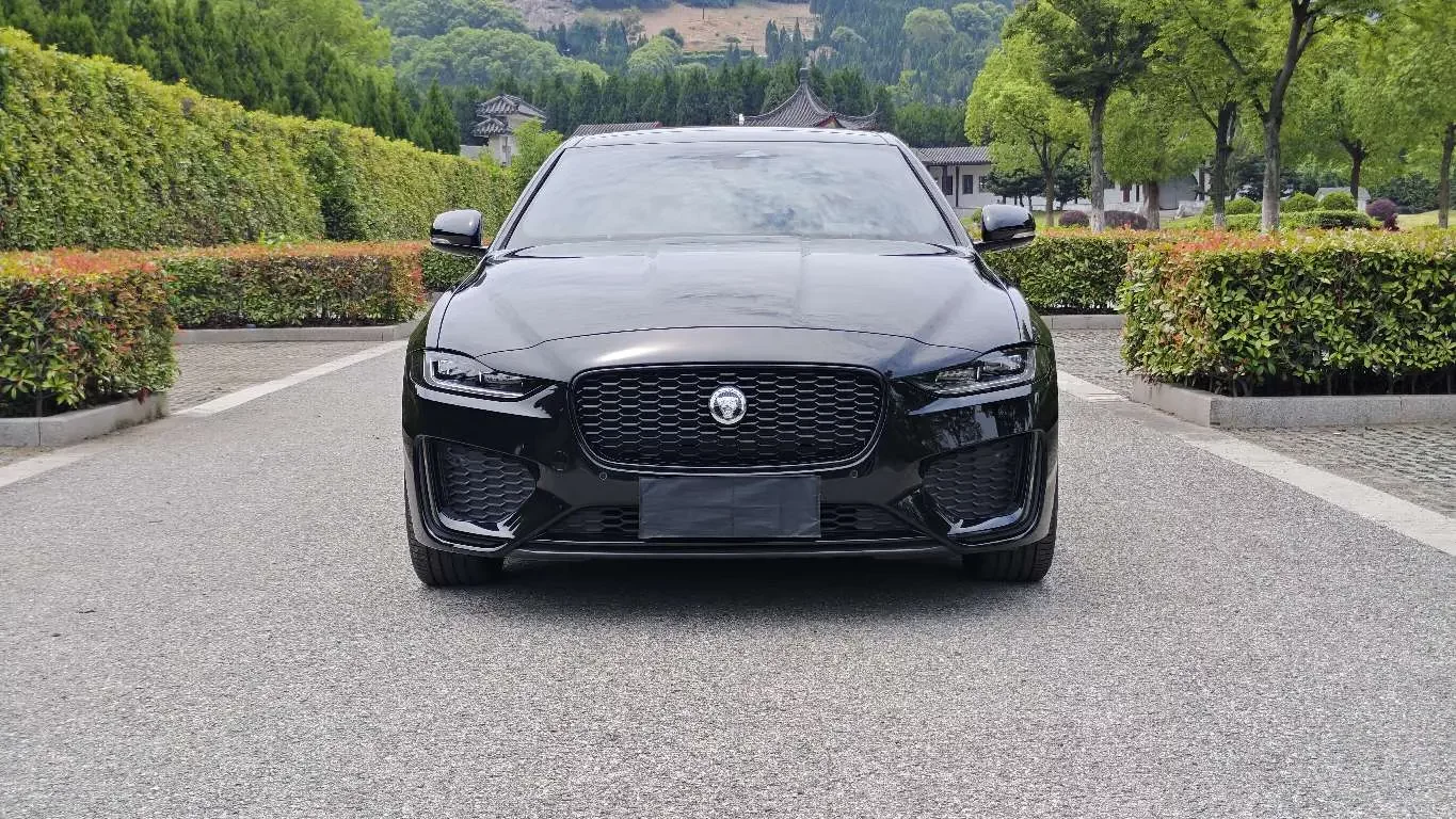 Jaguar XEL