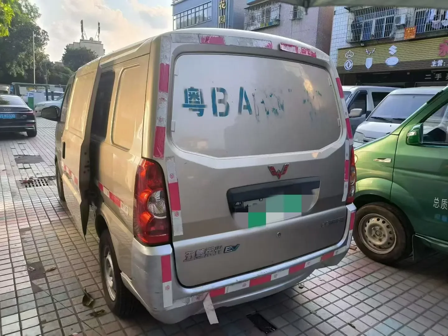 Wuling Rongguang EV