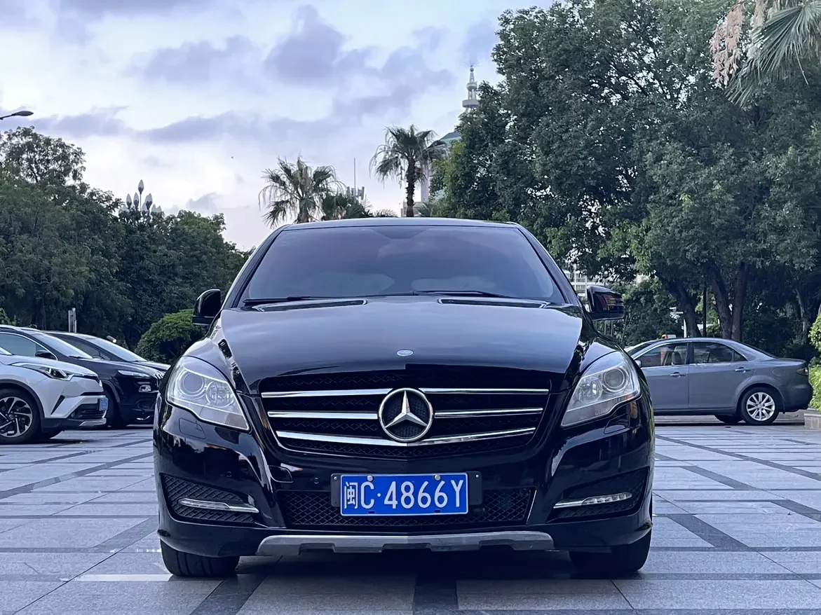 Mercedes-Benz R-Class