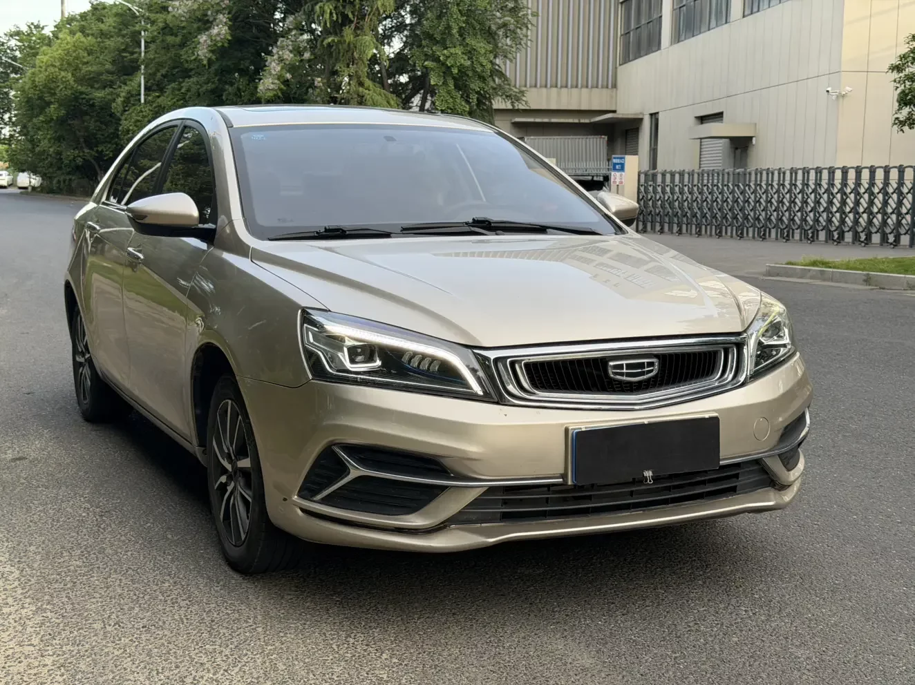 Geely emgrand