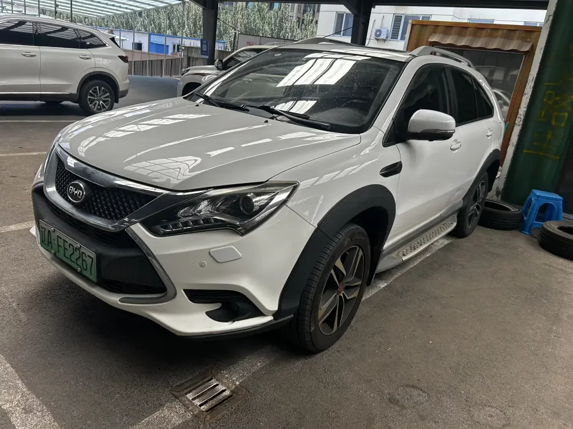 BYD Tang DM