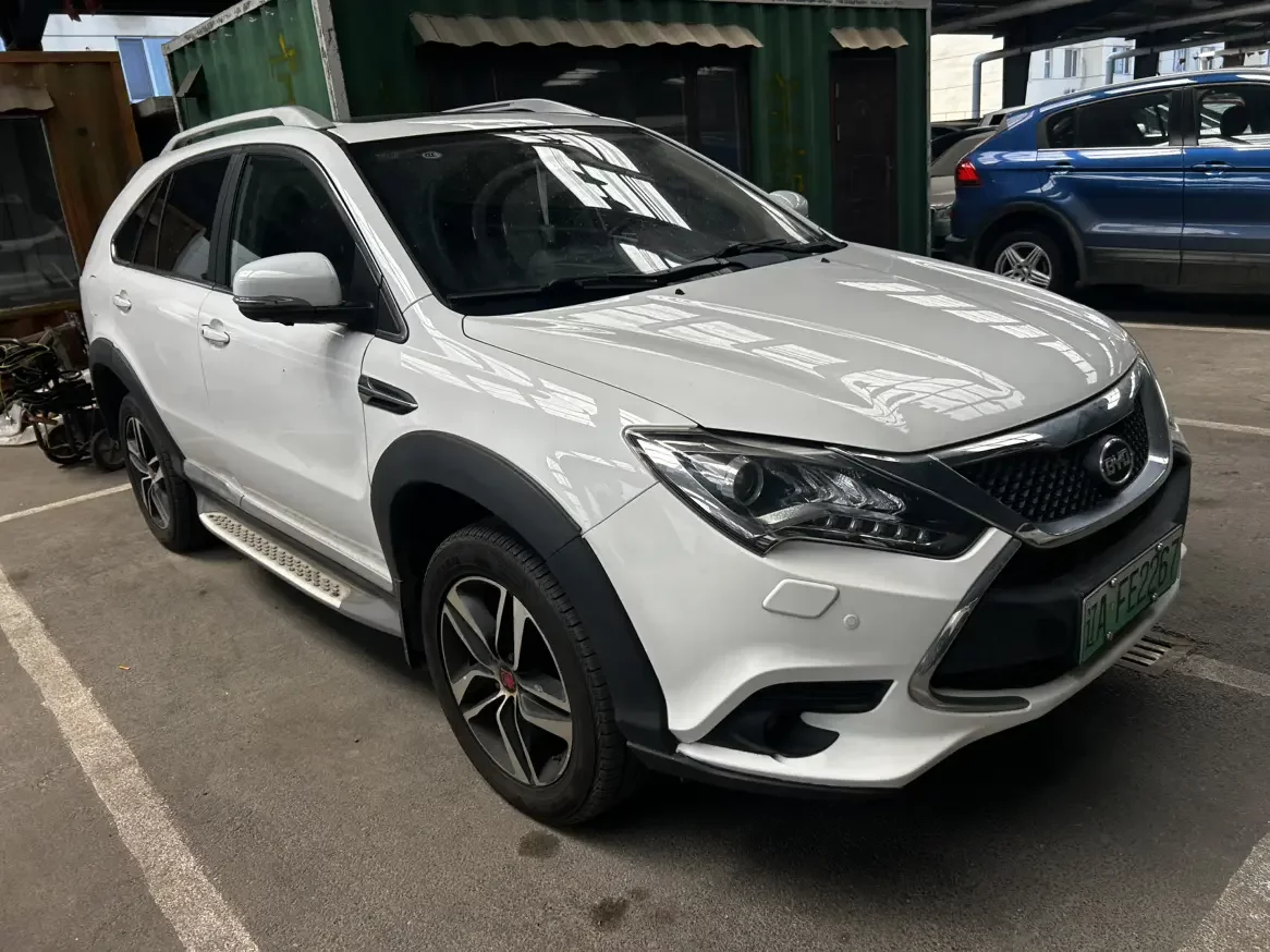 BYD Tang DM