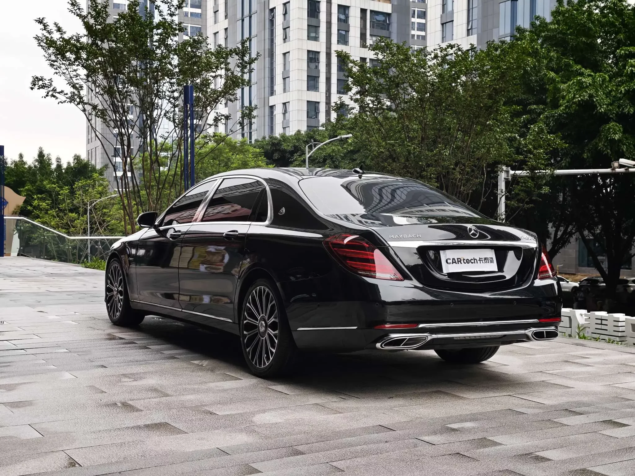 Mercedes-Benz Maybach S-Class