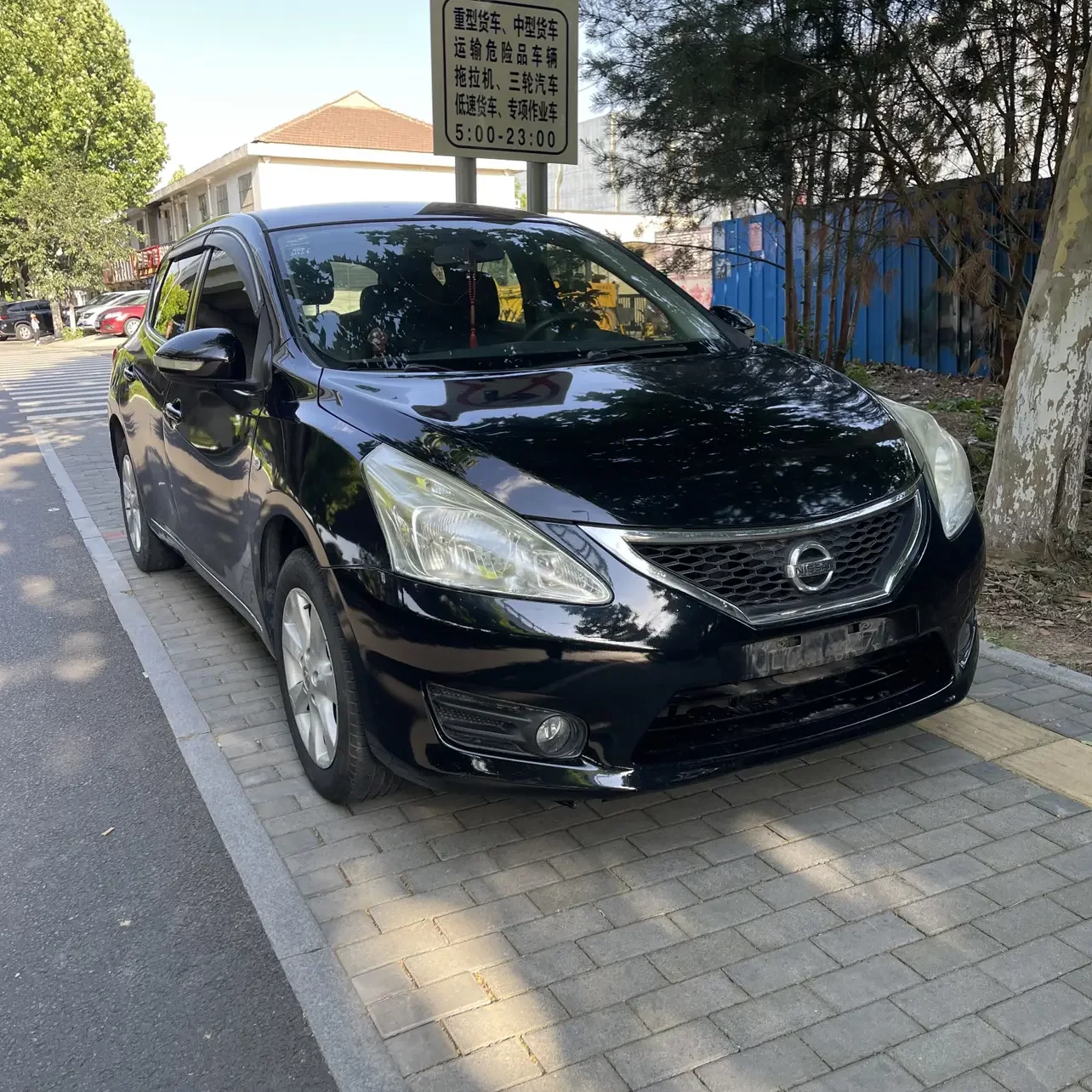 Nissan Tiida