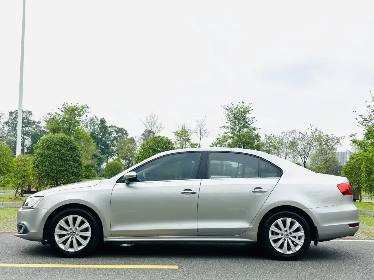 Volkswagen Sagitar