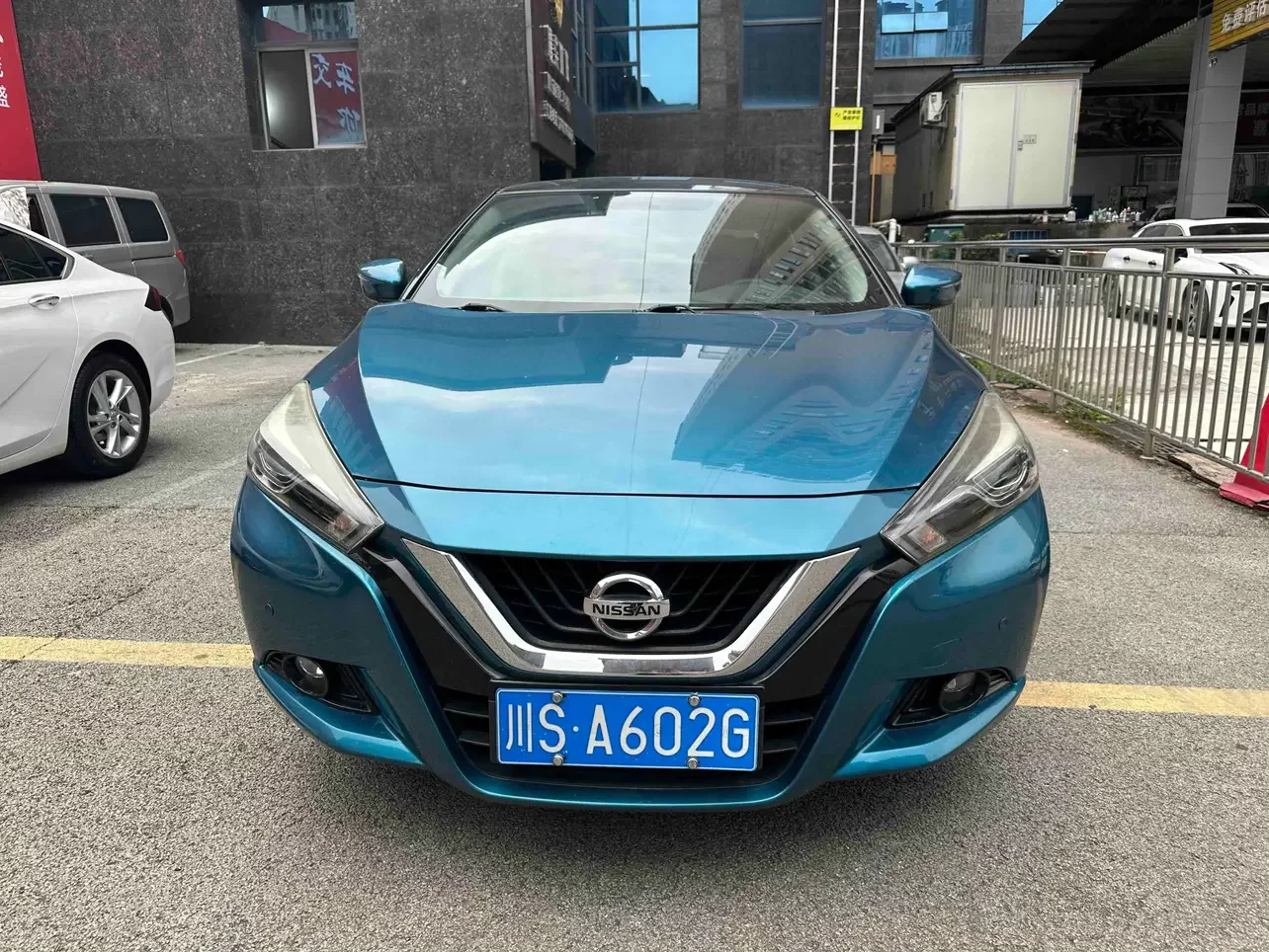 Nissan bluebird