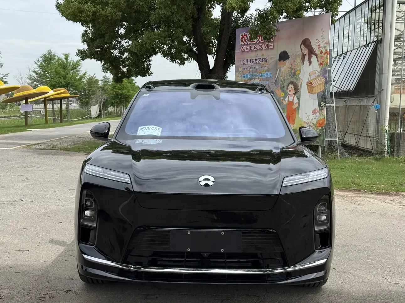 NIO ES8