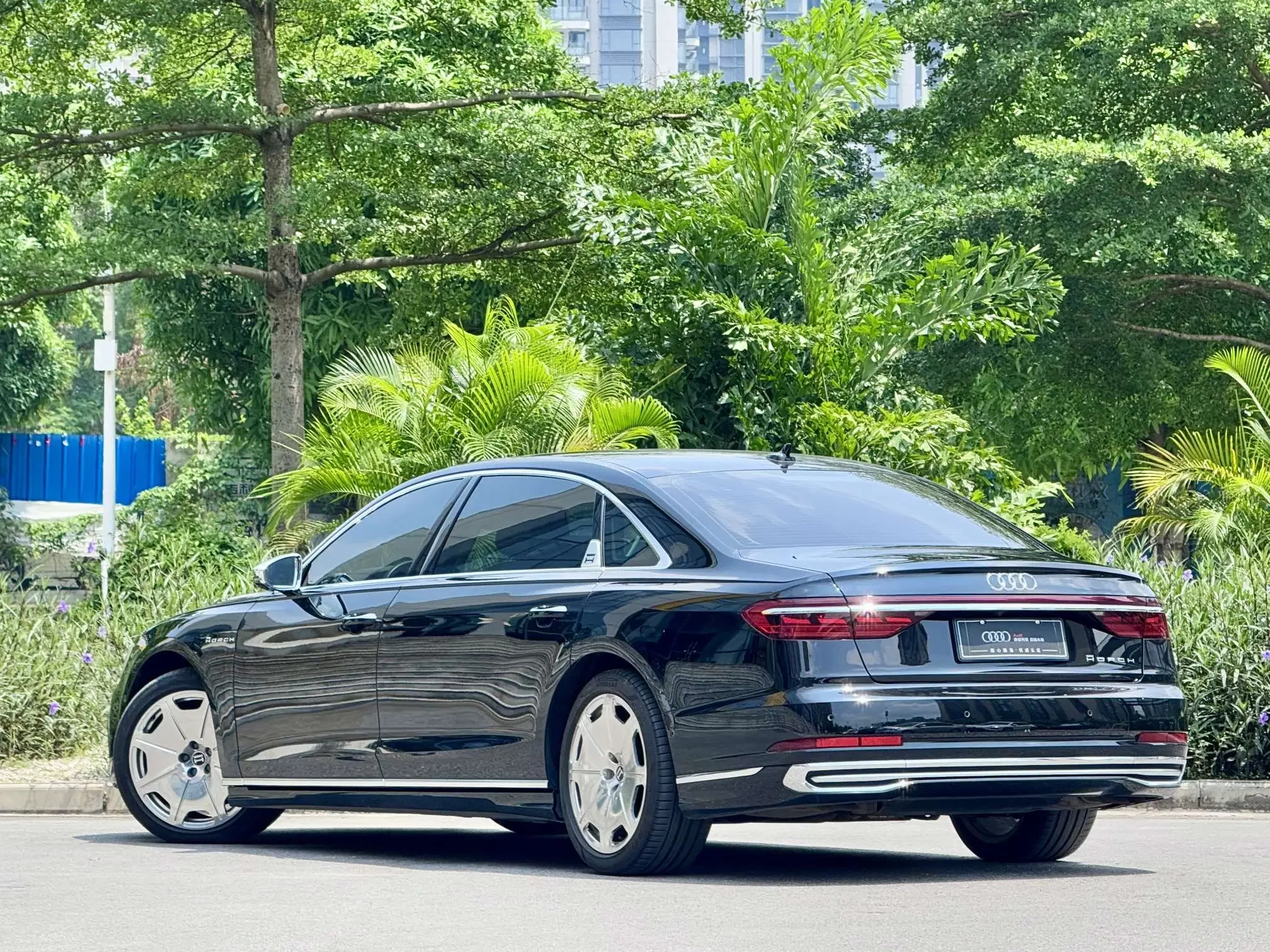 Audi A8