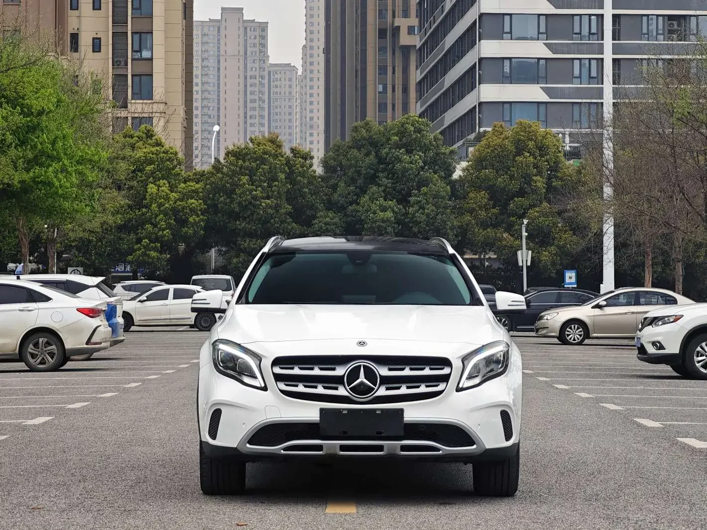 Mercedes-Benz GLA
