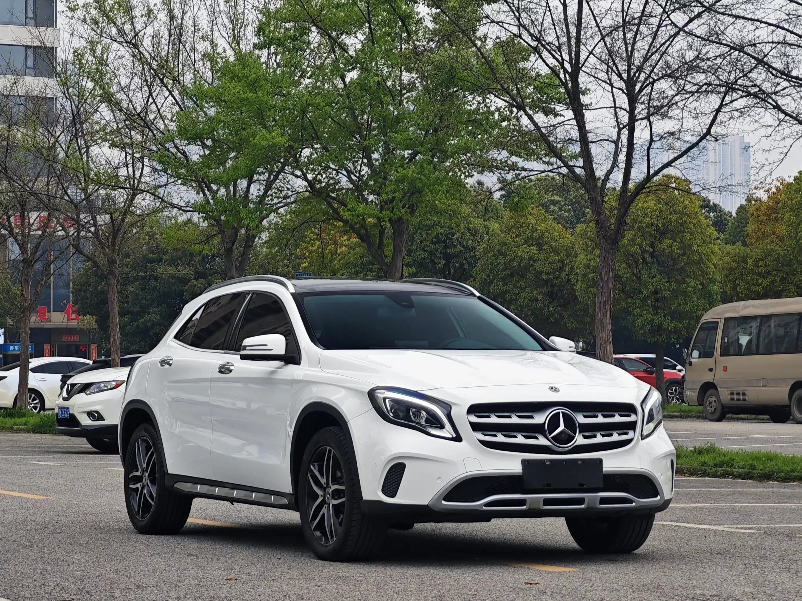 Mercedes-Benz GLA