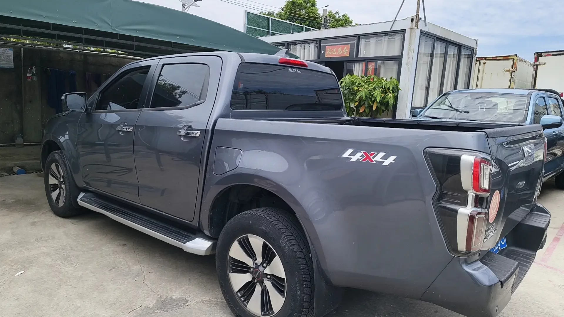 Isuzu D-MAX