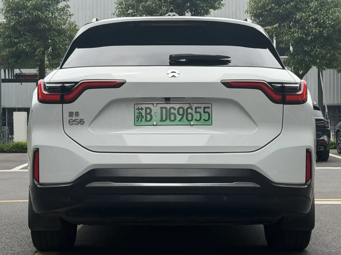 NIO ES6