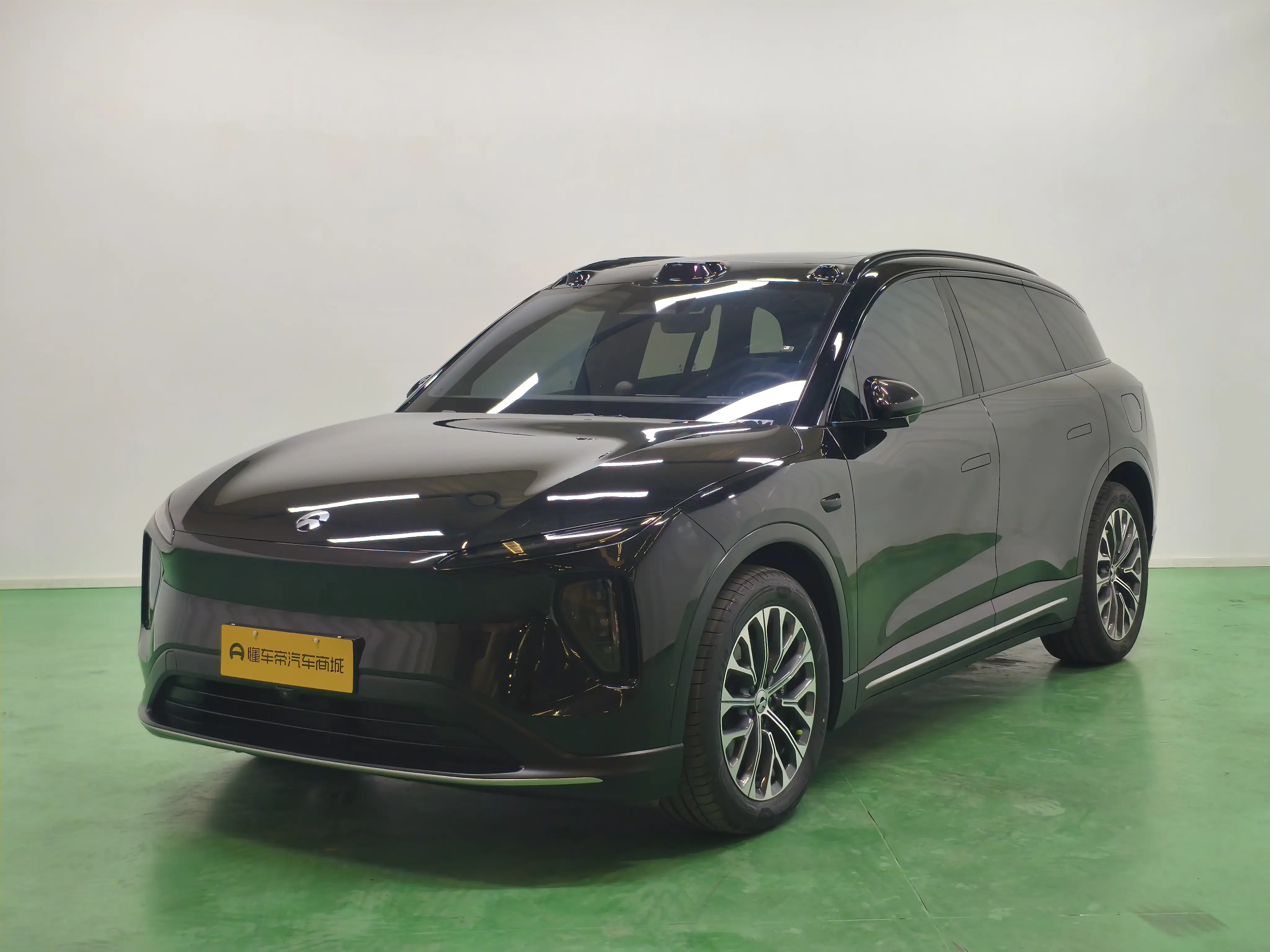 NIO ES6