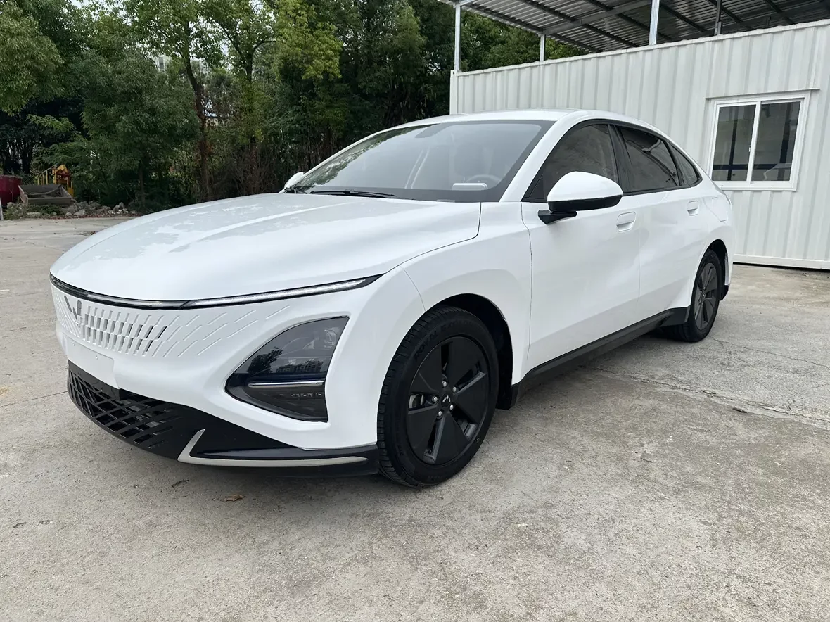Wuling Starlight PHEV