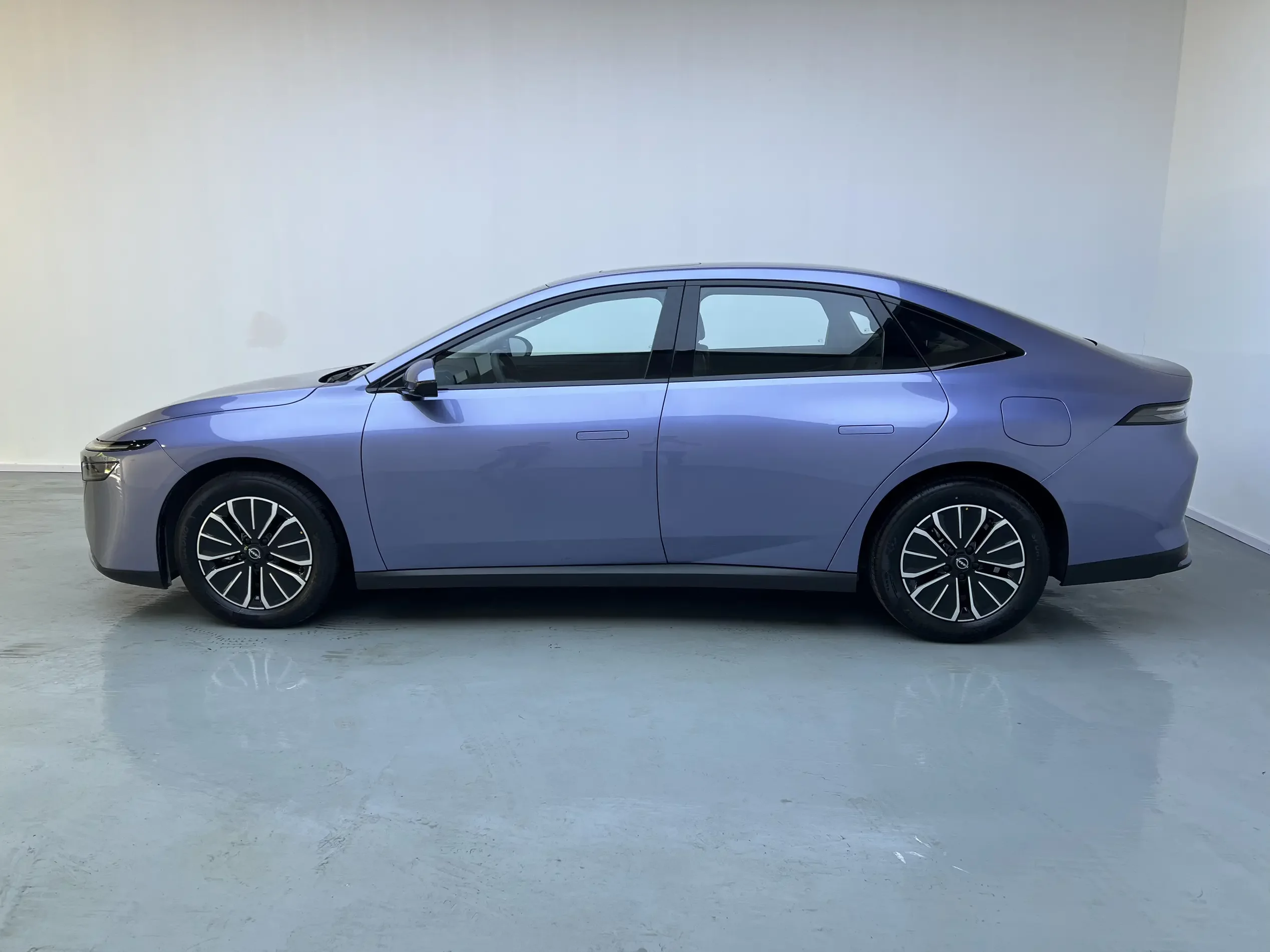 Nissan N6