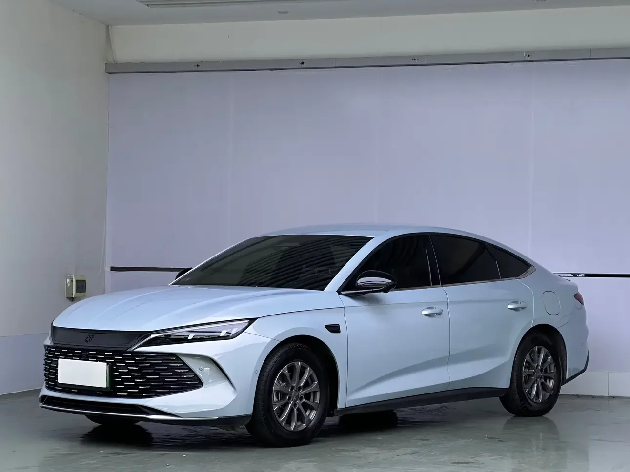 BYD Qin L DM