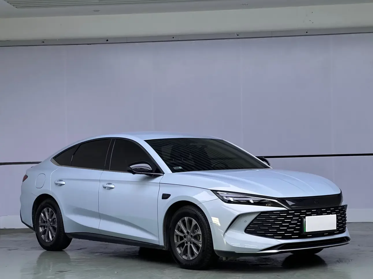 BYD Qin L DM