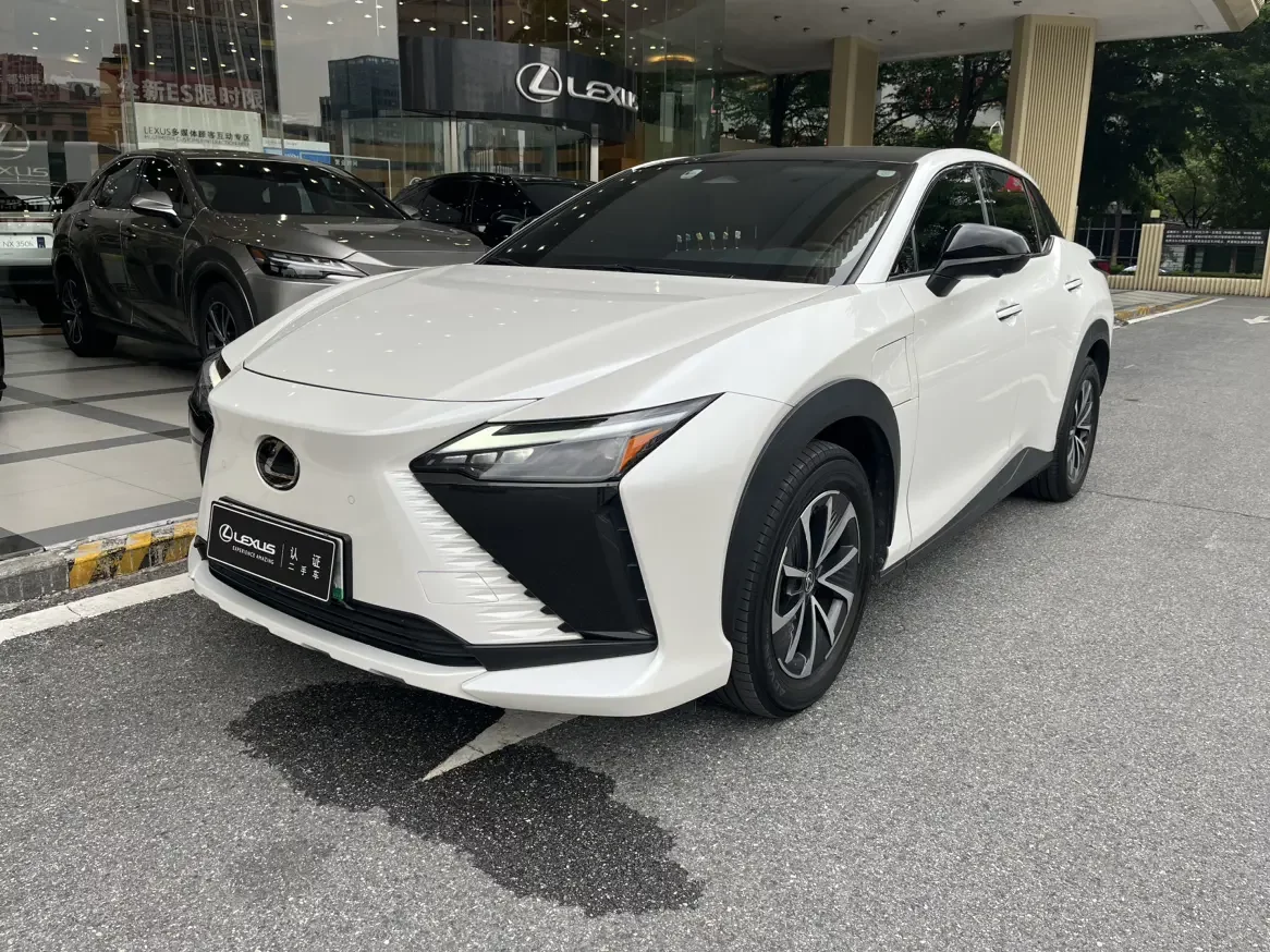 Lexus RZ