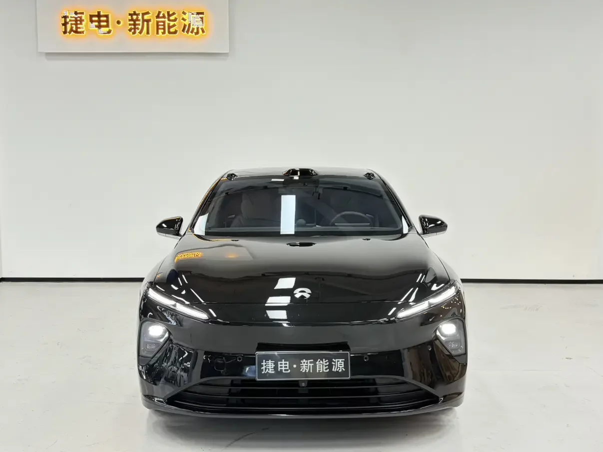 NIO ET7