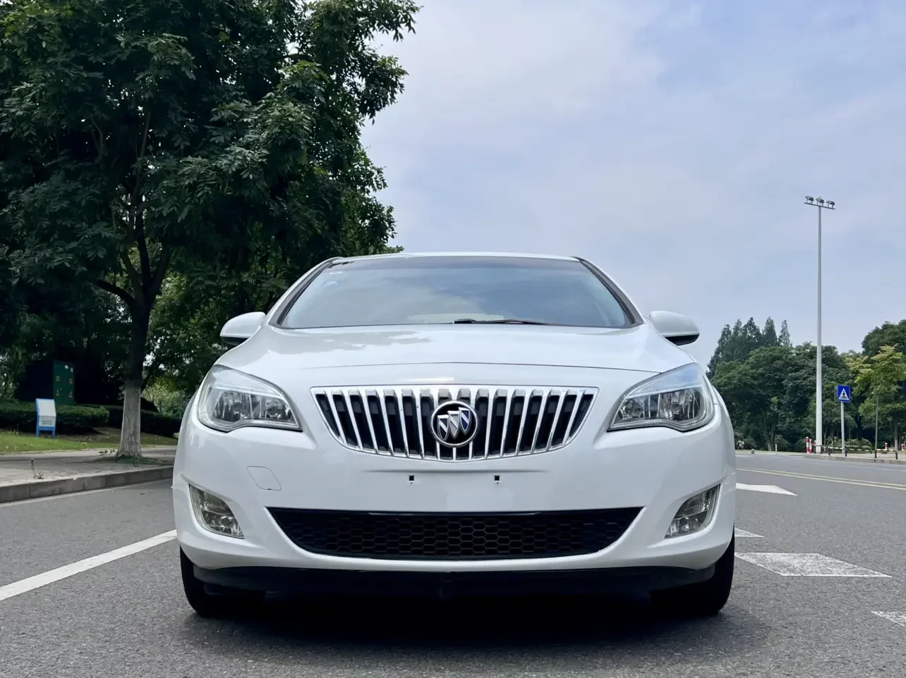 Buick Yinglang