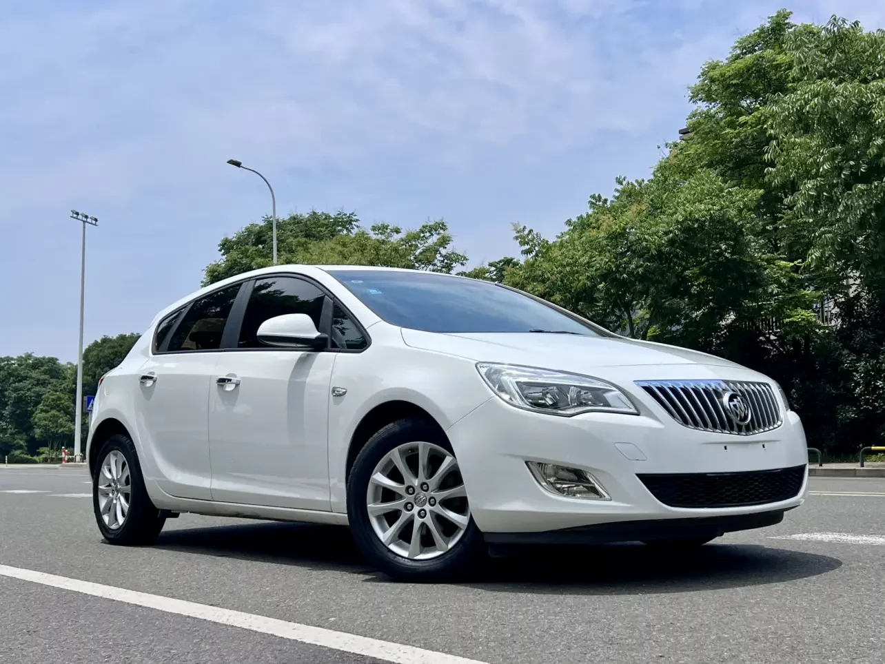 Buick Yinglang