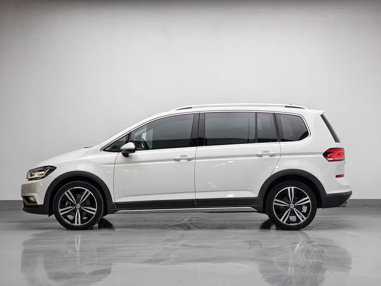 Volkswagen Touran L