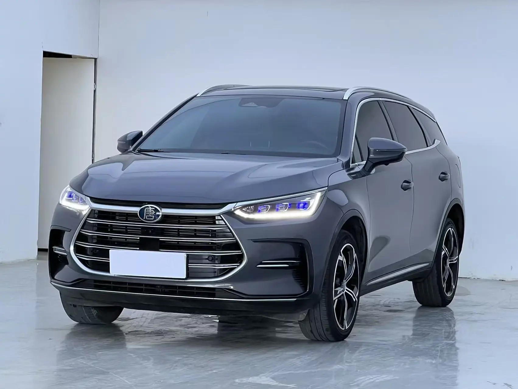 BYD Tang DM