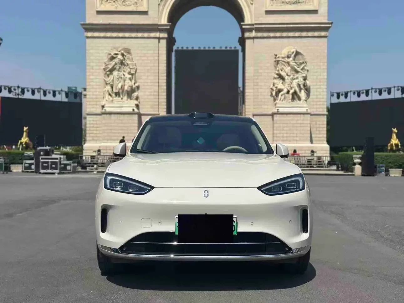 AITO M5