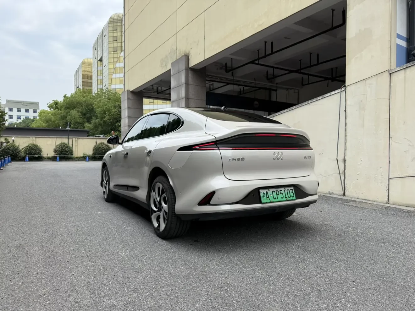 Zhiji LS6