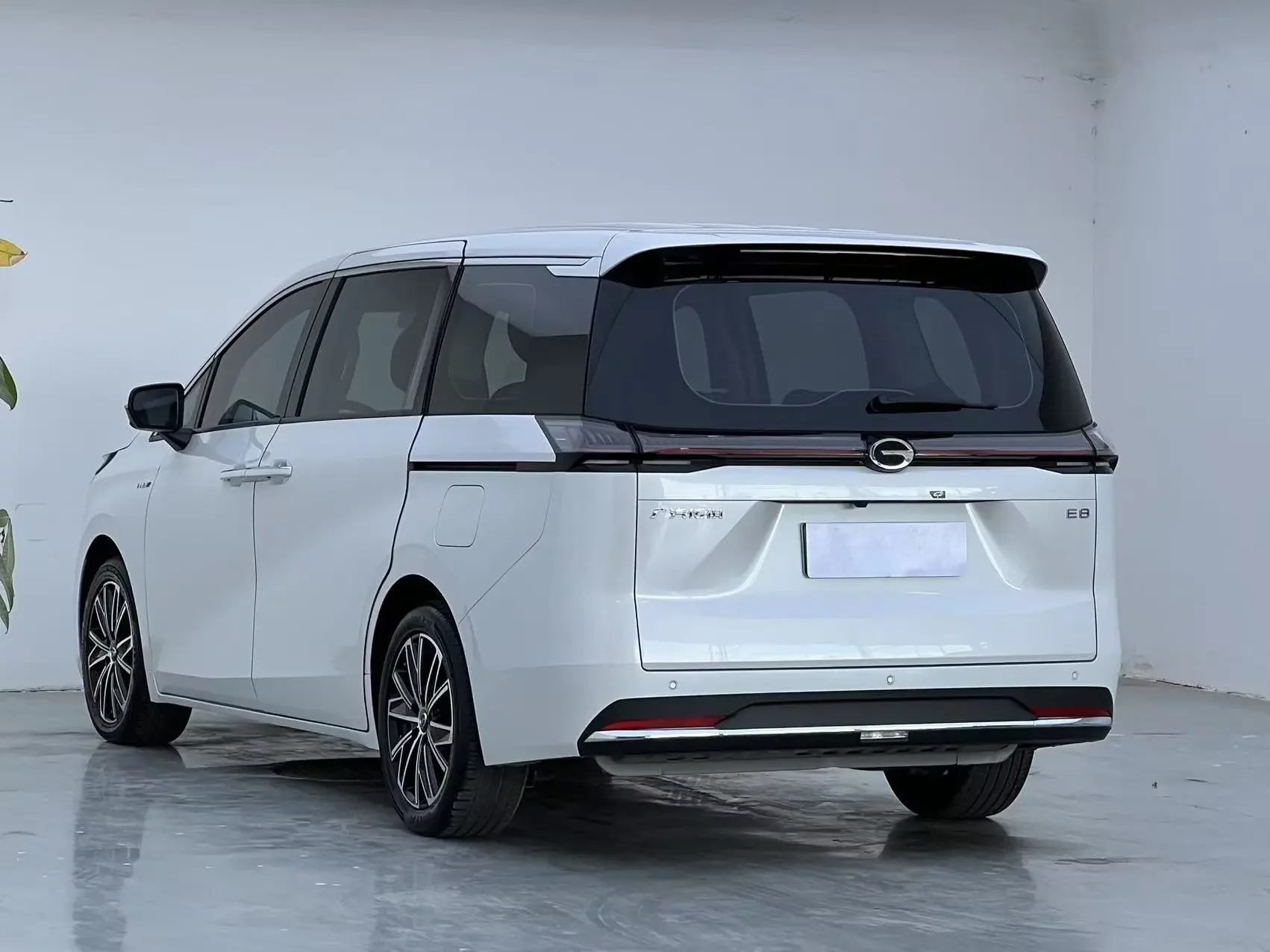 GAC Trumpchi E8 PHEV