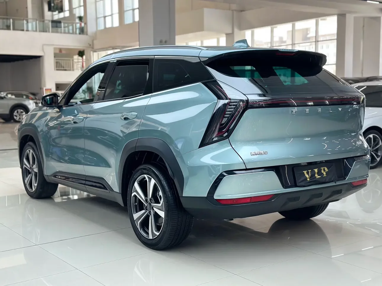 Geely Atlas L