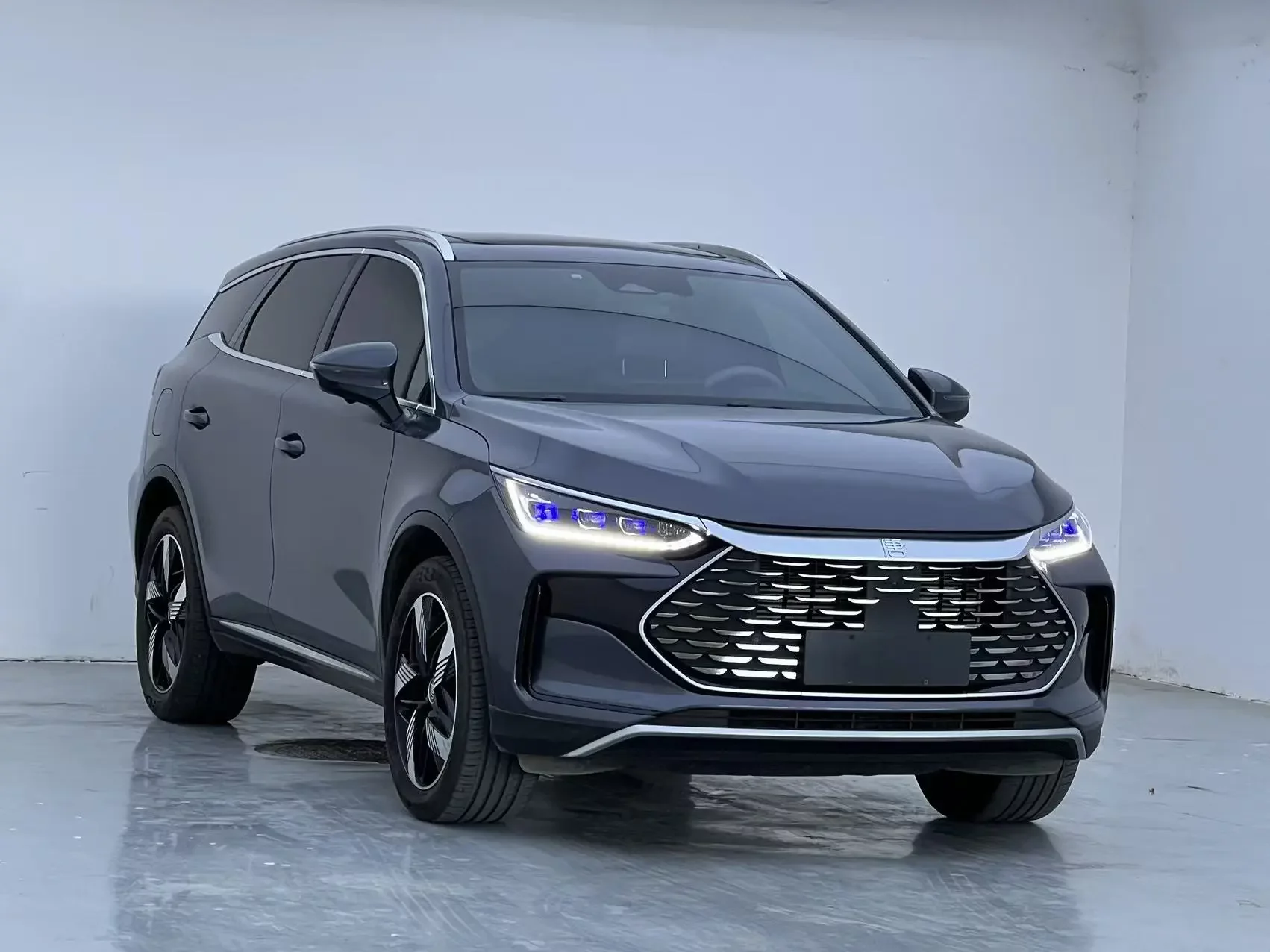 BYD Tang DM