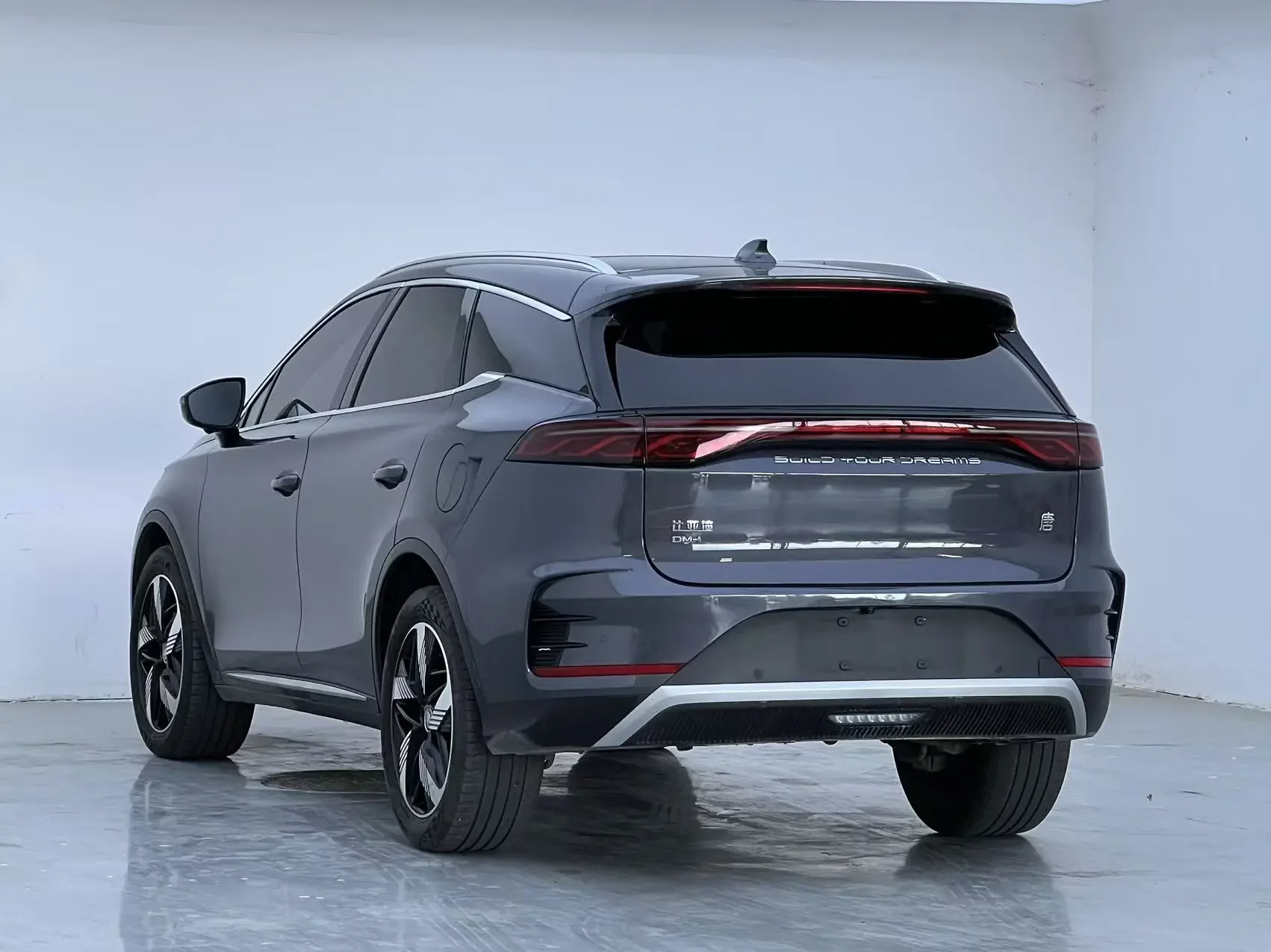 BYD Tang DM