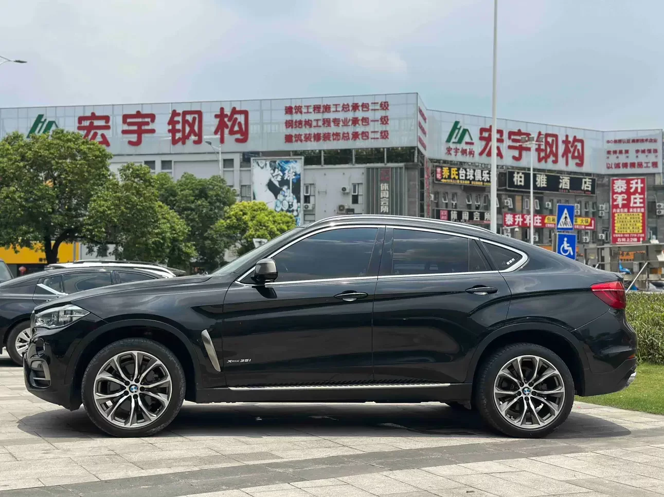 BMW X6