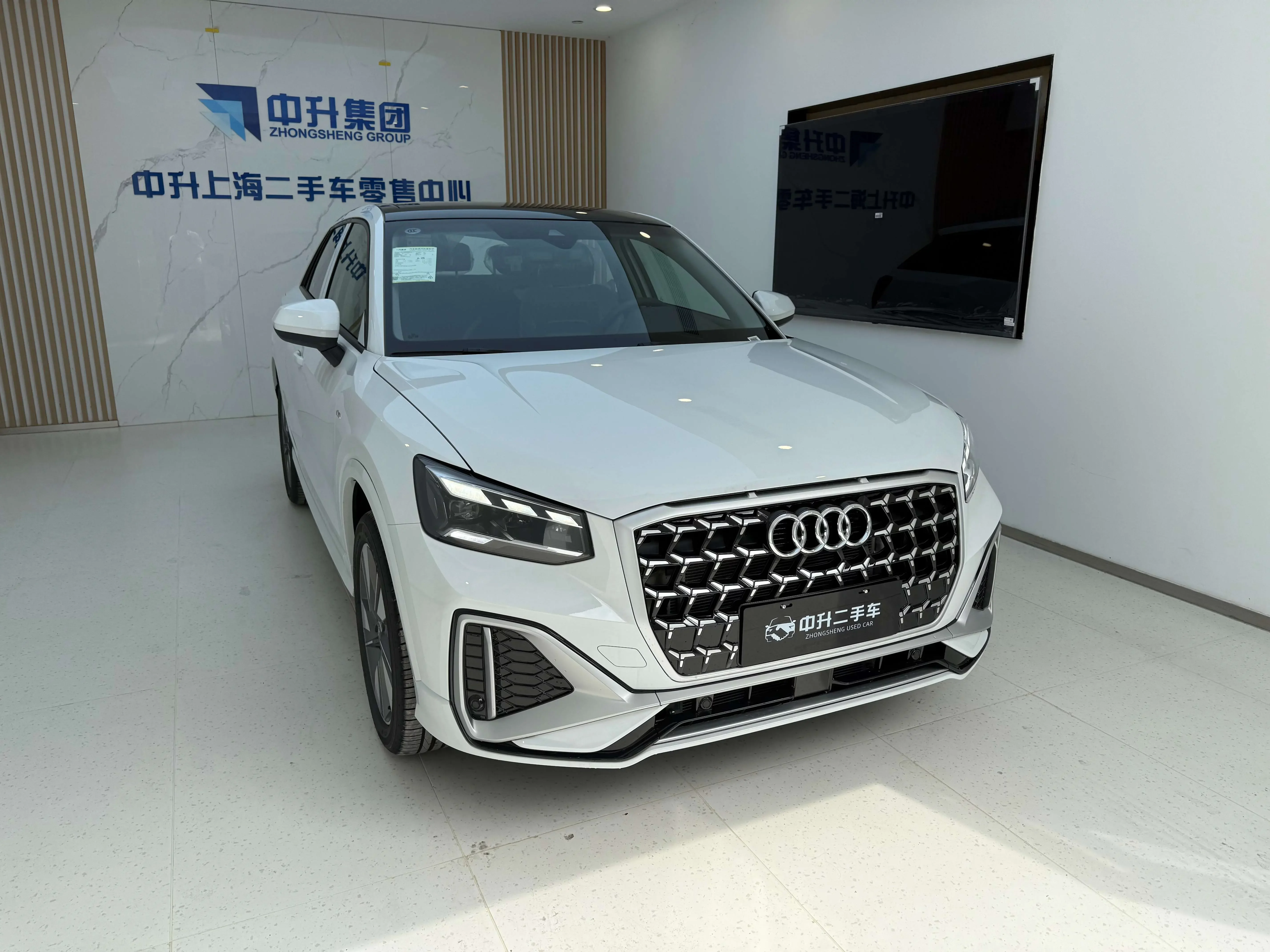 Audi Q2L