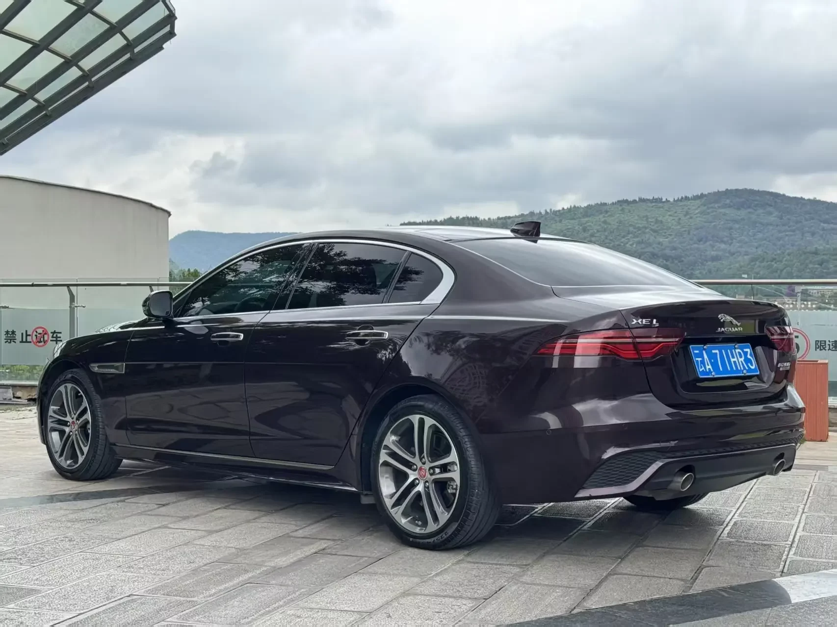 Jaguar XEL