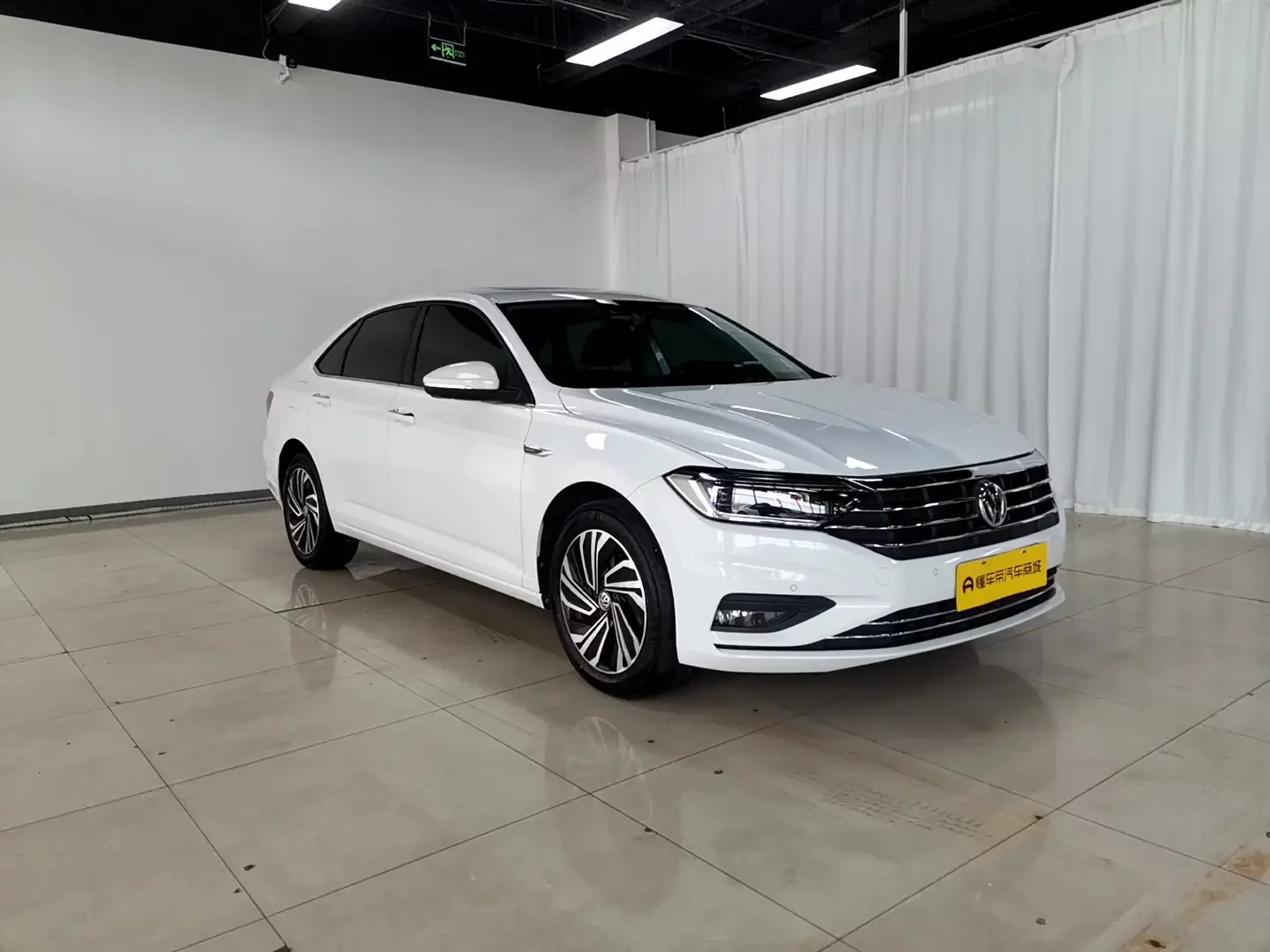 Volkswagen Sagitar