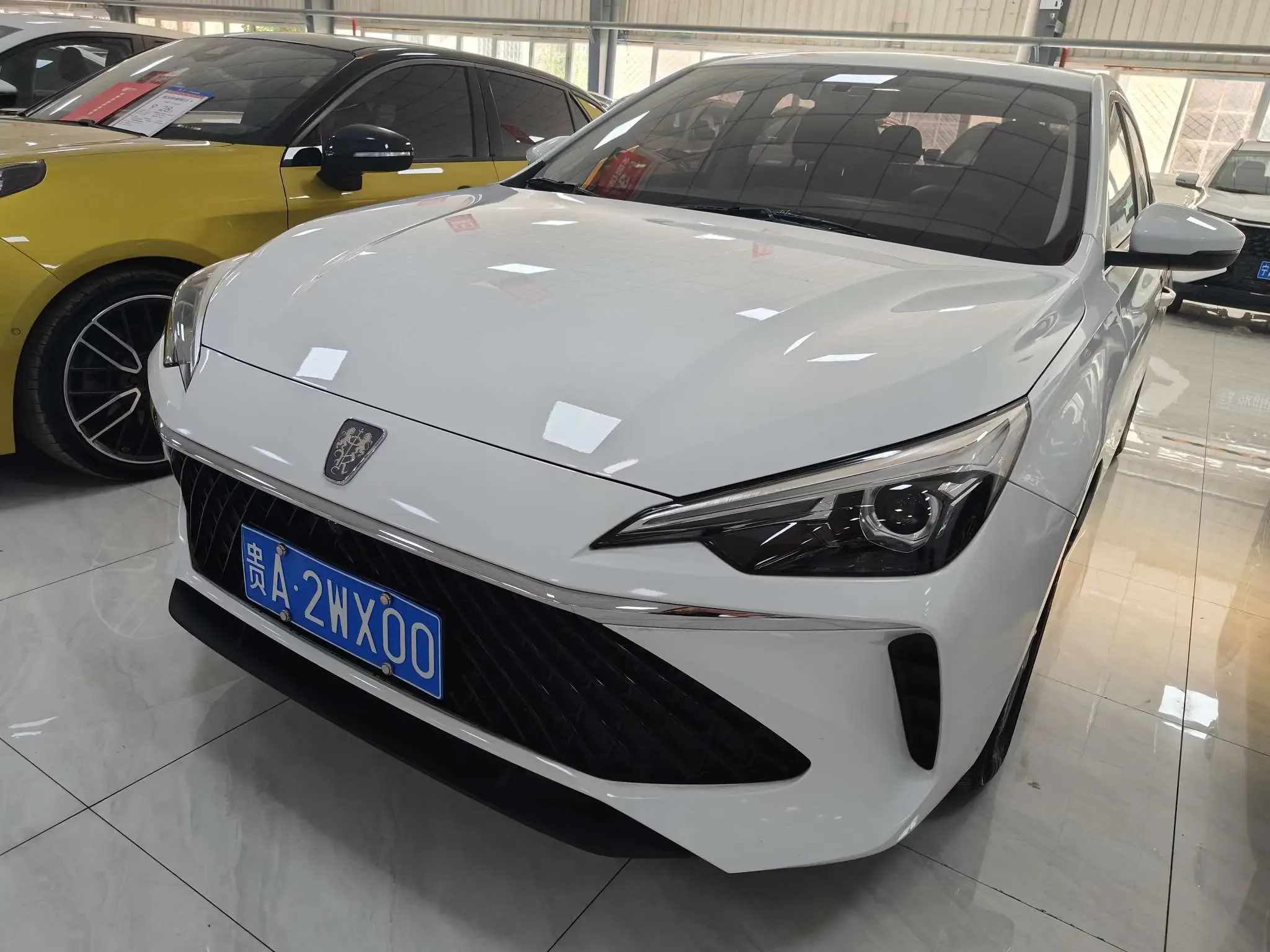 Roewe i5