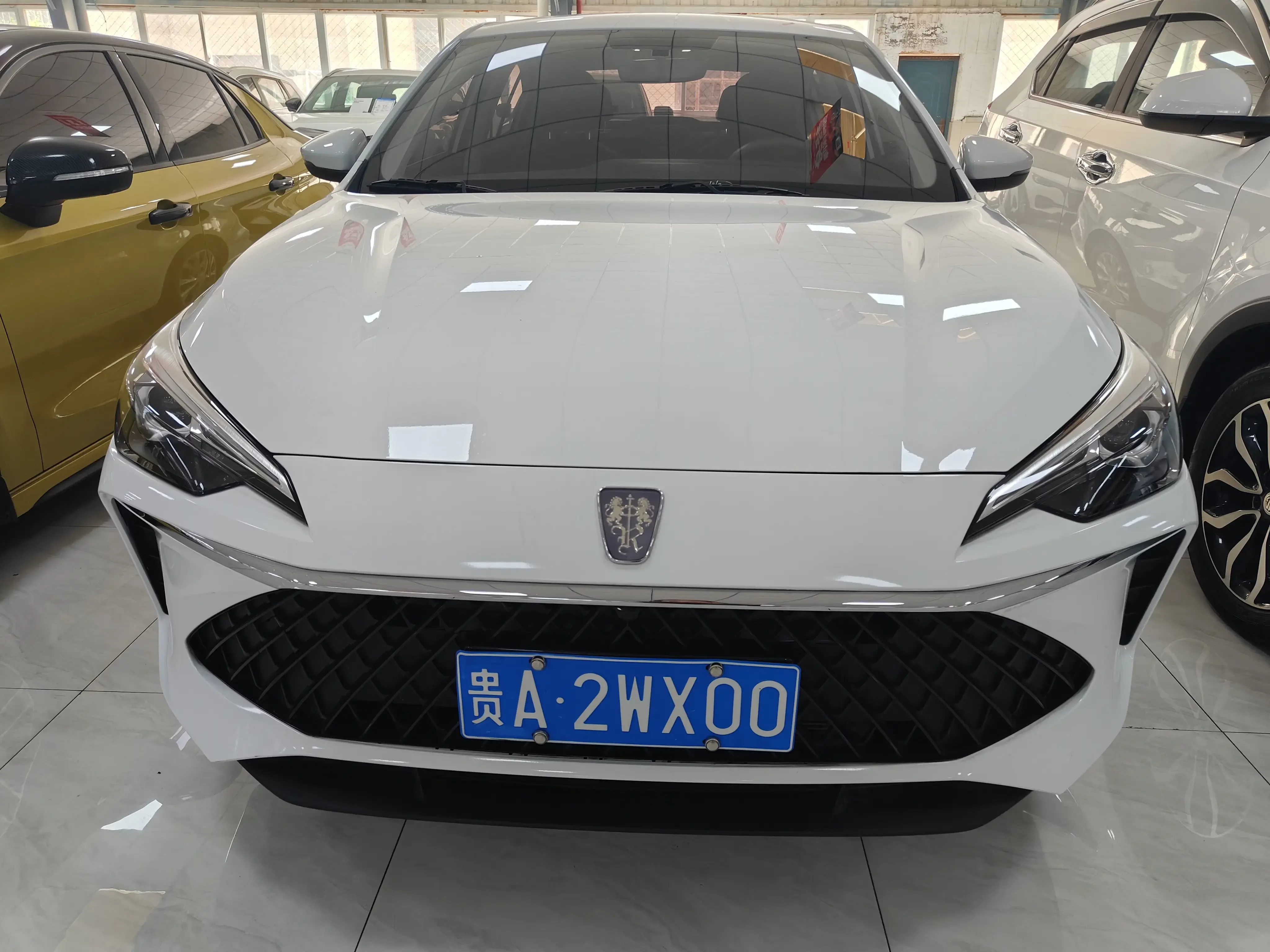 Roewe i5