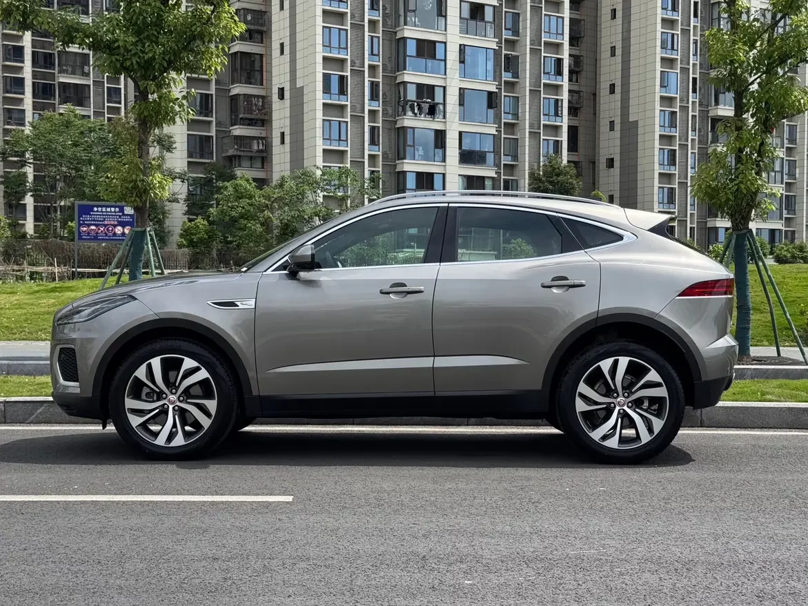 Jaguar E-PACE