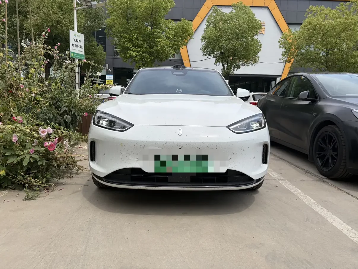 AITO M5