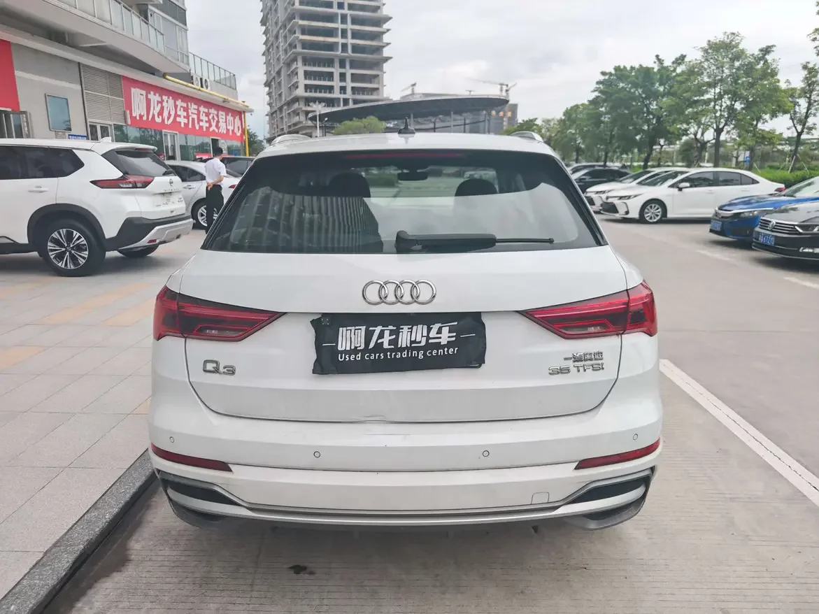 Audi Q3