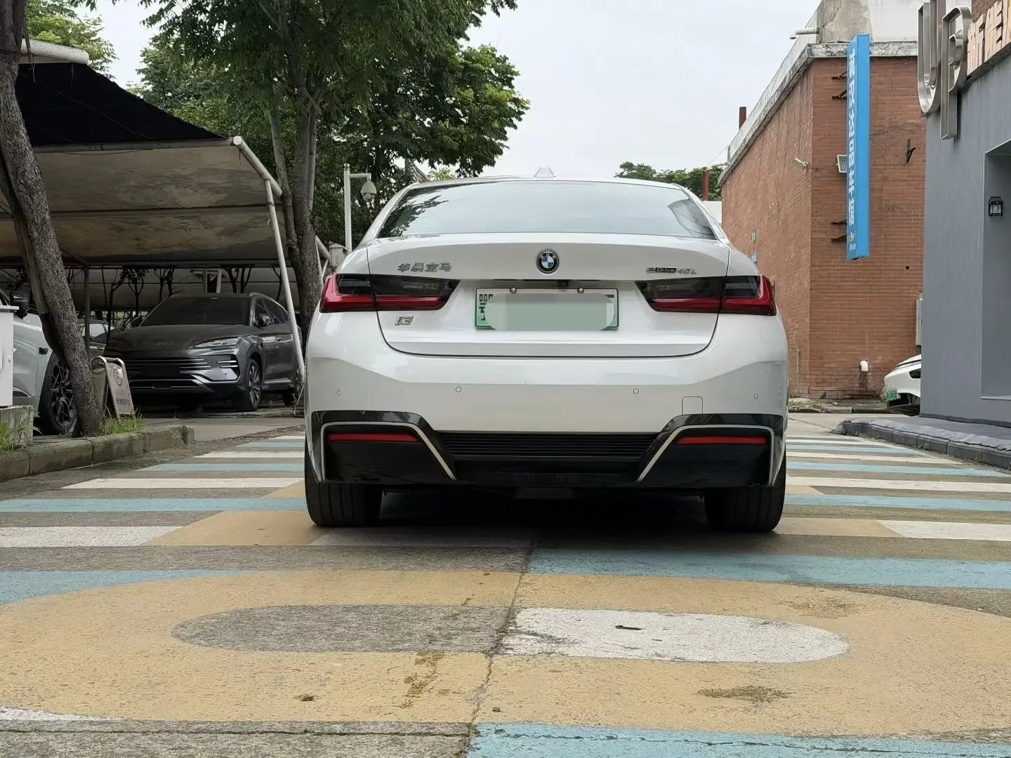 BMW i3