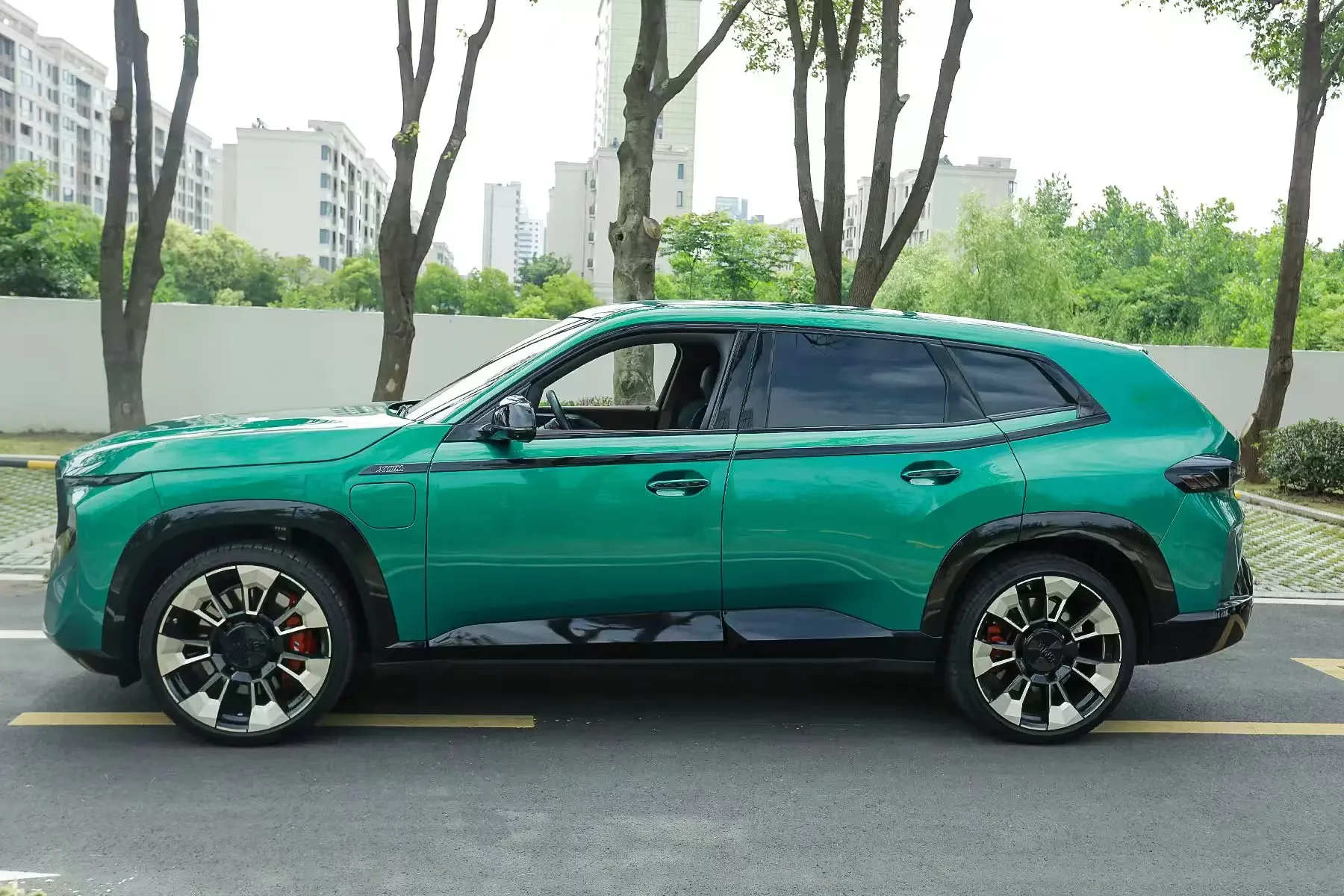 BMW XM