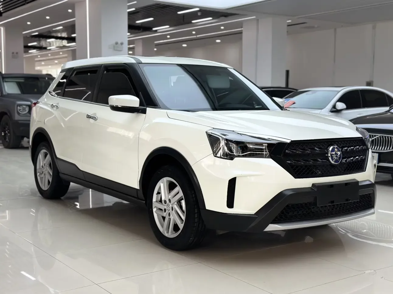 Kai Chen Venucia T60