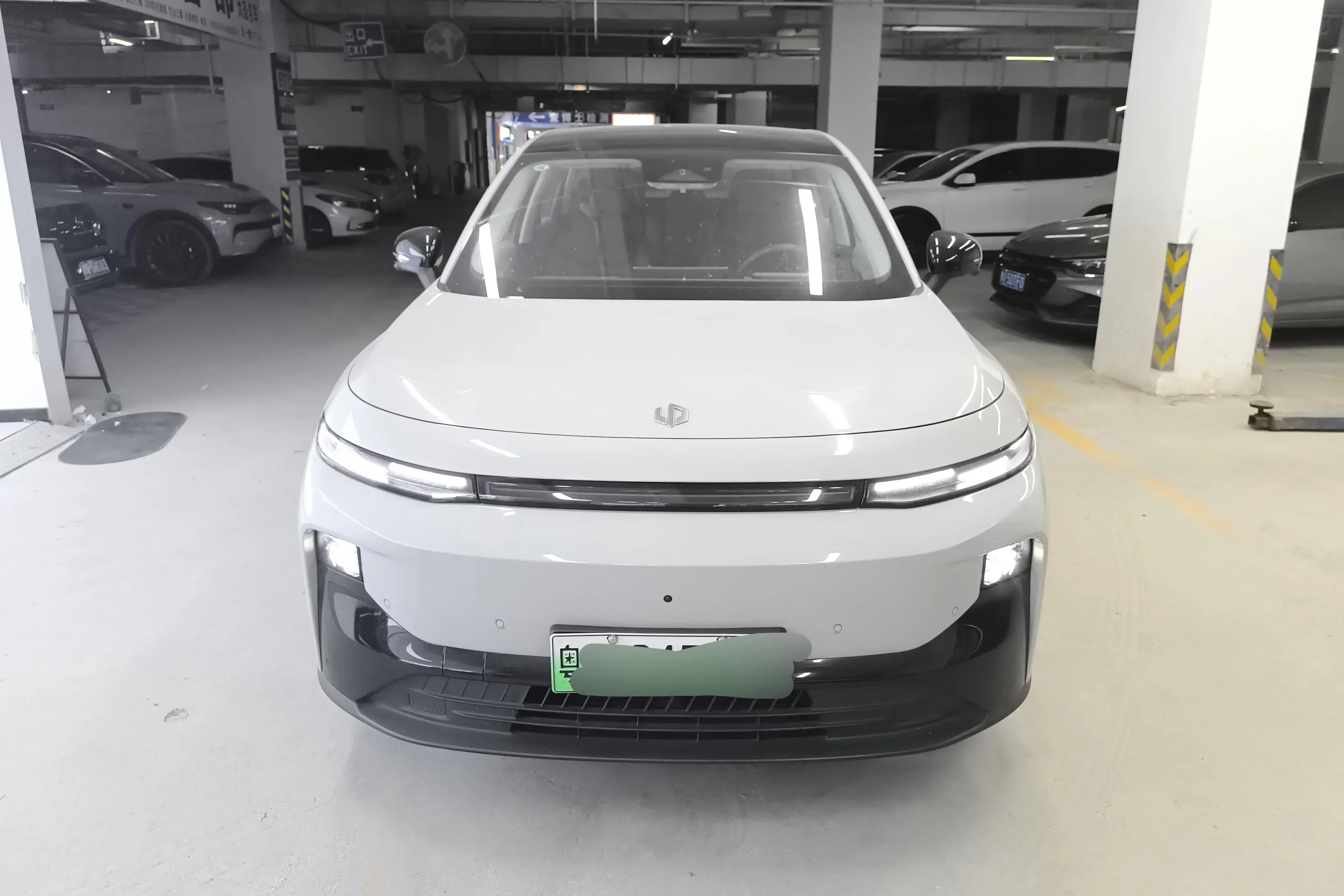 Leapmotor B10