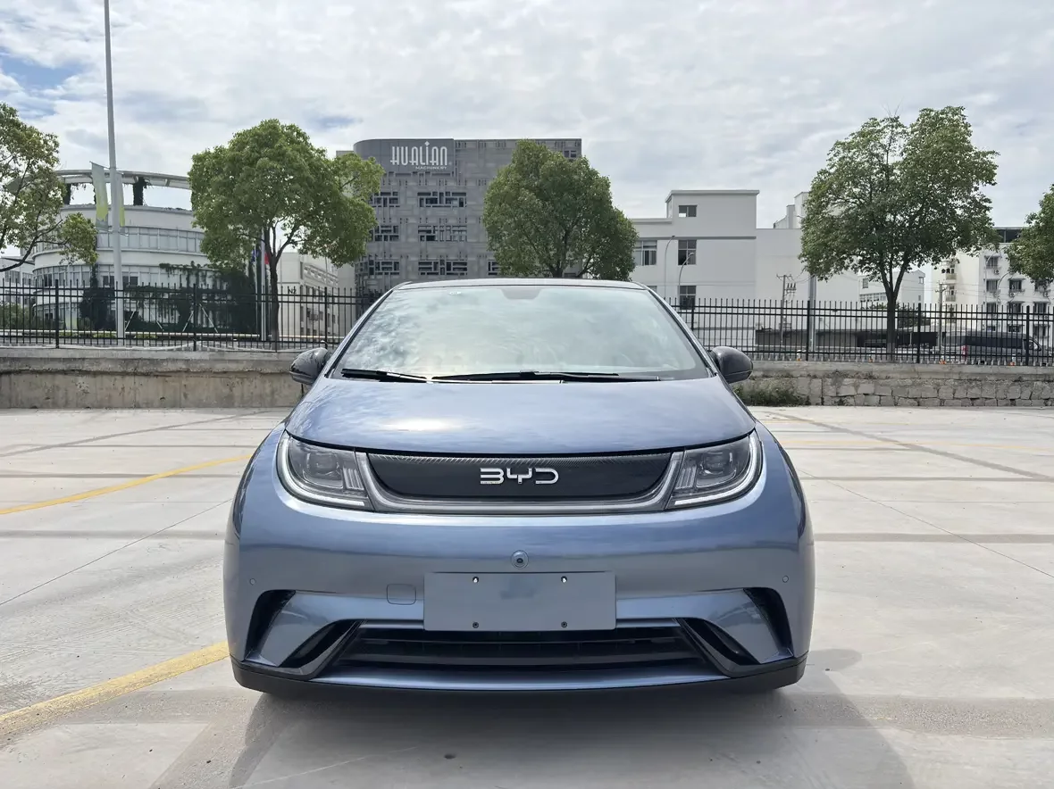 BYD dolphin