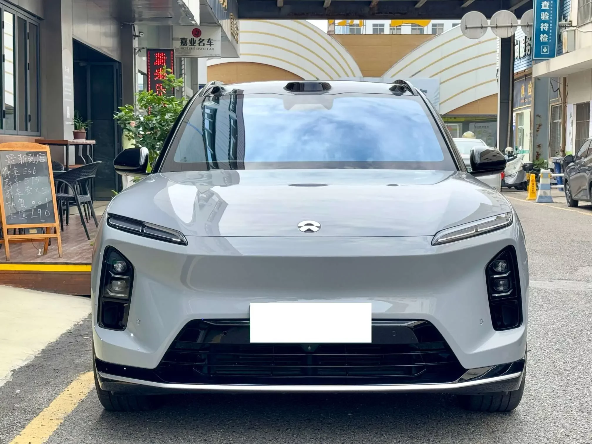 NIO ES6
